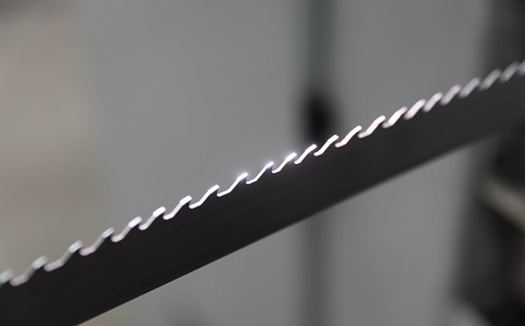 绵阳双金属带锯条产生切削噪音的原因具体有哪些？